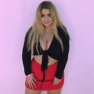 Forever 21 red zip up skirt